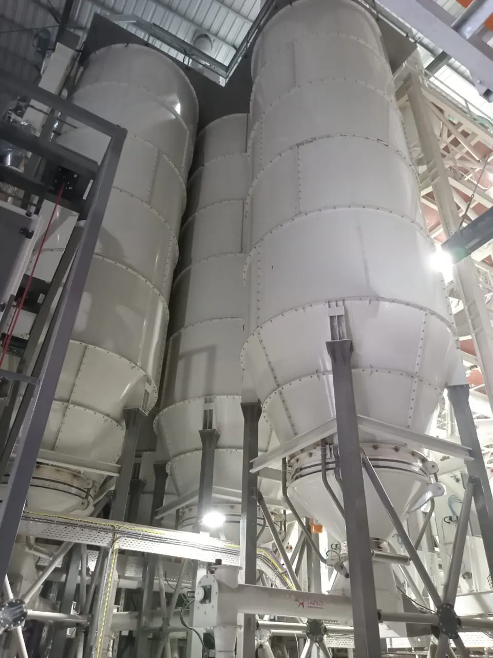 Sala de control y monitoreo